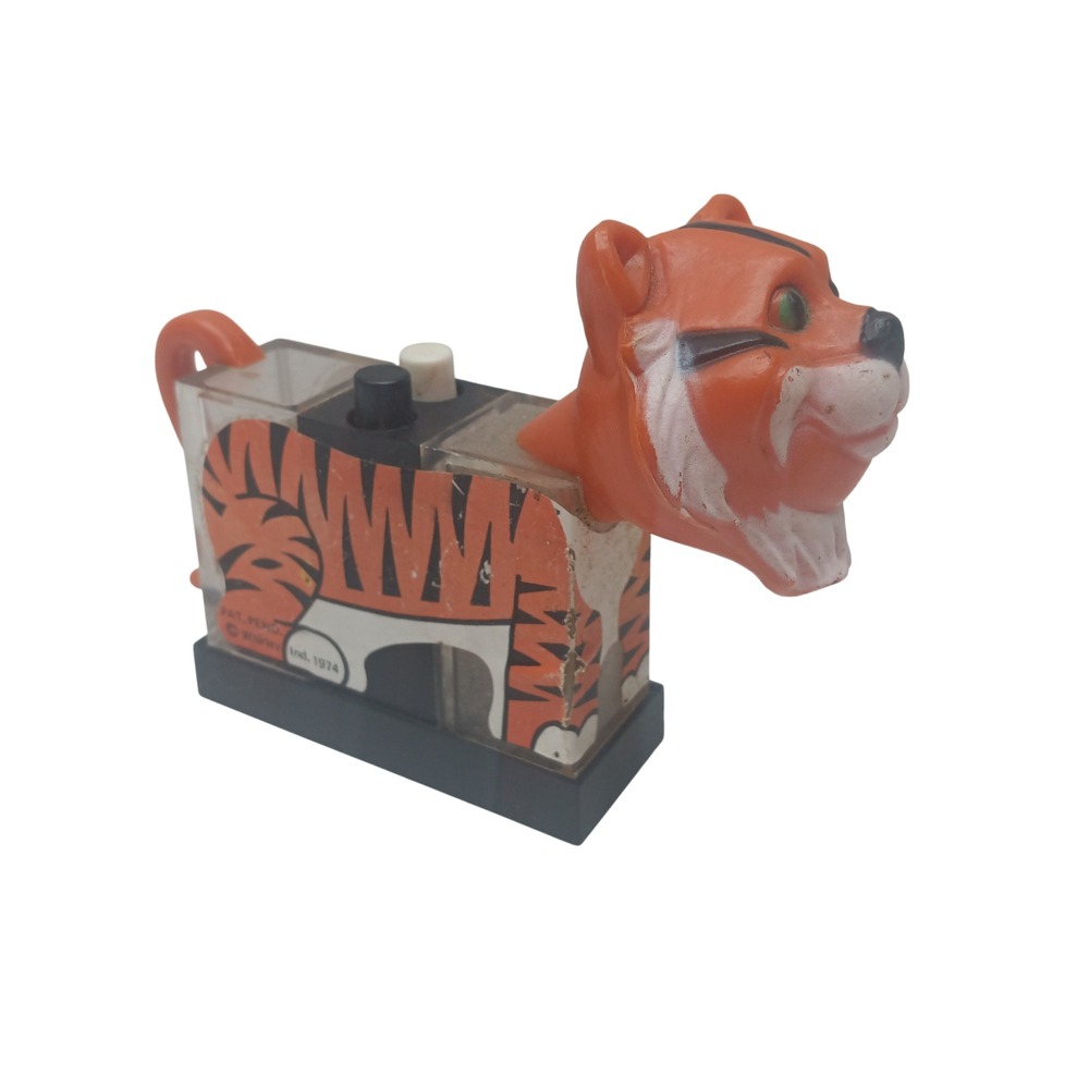 1974 Whirley Industries Advertising Push Button Tiger Salt And Pepper‎ Shaker